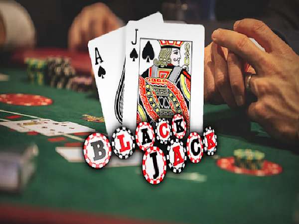 Blackjack đang là tựa game ăn khách bậc nhất tại nhà cái online.
