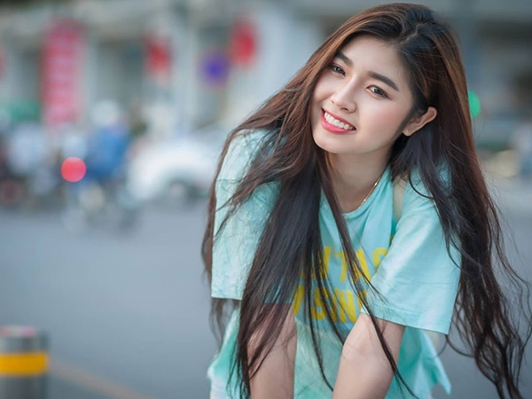 Nằm mơ thấy người mẫu là điềm đen hay đỏ?