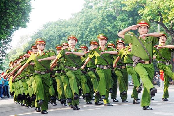 Mơ thấy mình trở thành công an