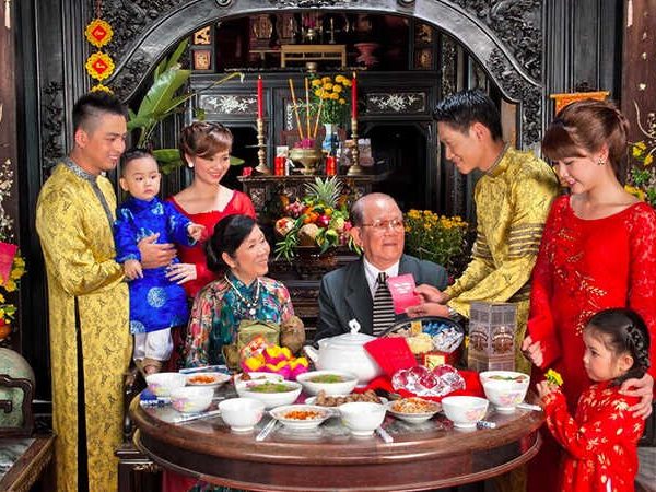Nằm mơ thấy họ hàng mất, họ hàng bên chồng là điềm gì?