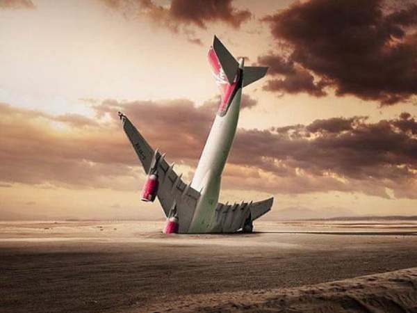 Sự thật bất ngờ: Nằm mơ thấy máy bay rơi là điềm gì?